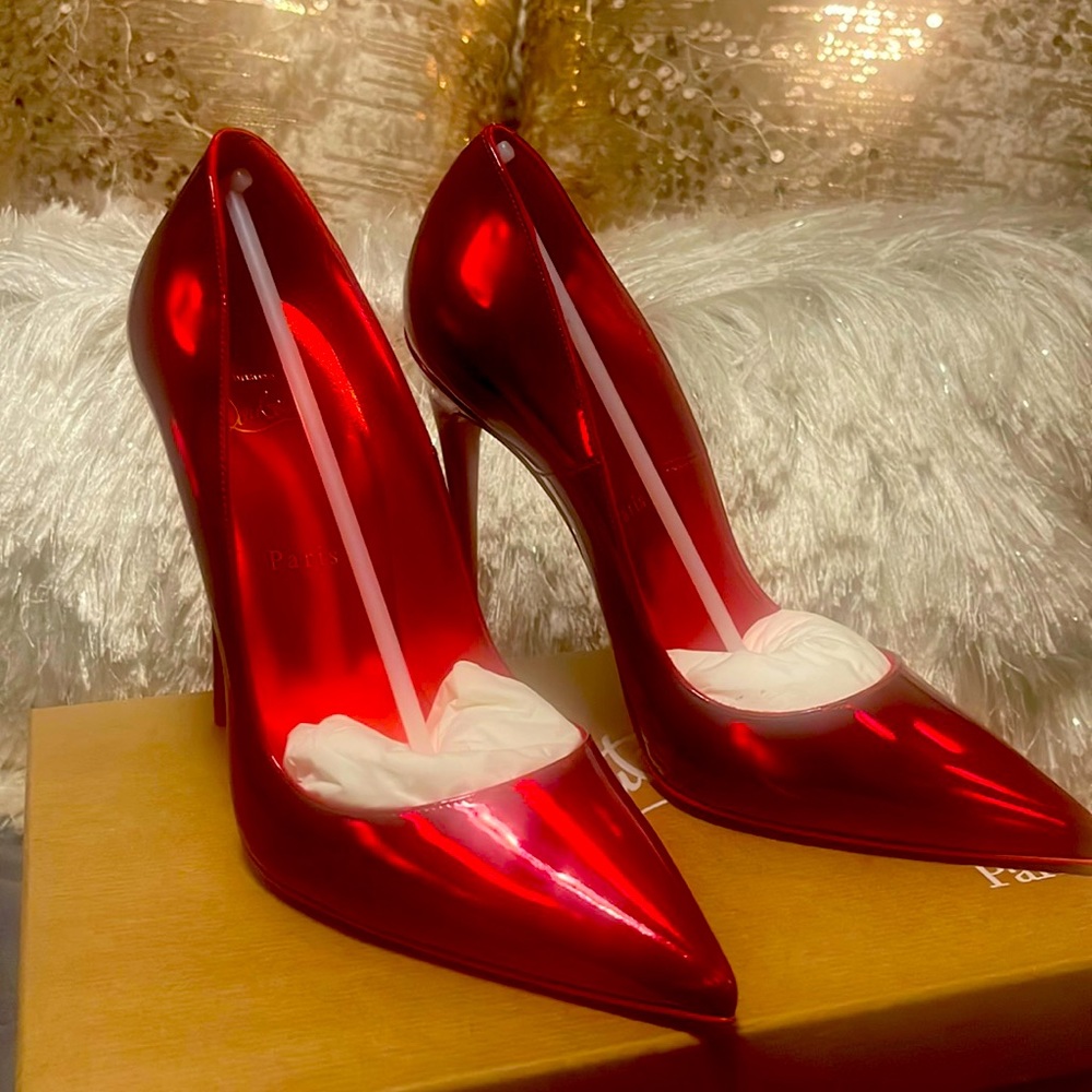 Christian Louboutin So Kate Red mirrored Patent High-Heel Pumps. 120 mm. size 40